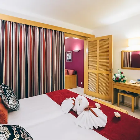 Hotel apartamentowy Grand Muthu Da Oura