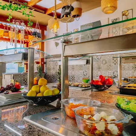 Hotel apartamentowy Grand Muthu Da Oura 5*