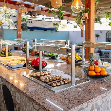 Hotel apartamentowy Grand Muthu Da Oura
