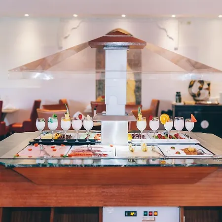 Aparthotel Grand Muthu Da Oura