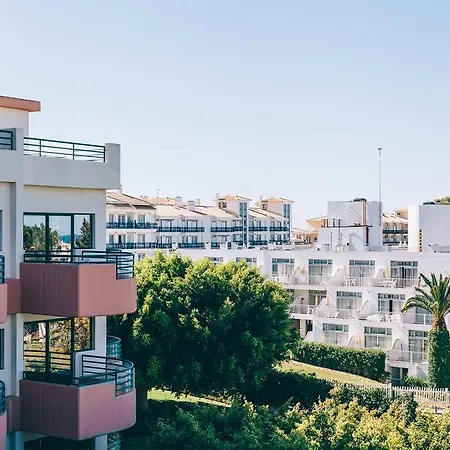 Lejlighedshotel Grand Muthu Da Oura 5*